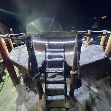 ホテル Cabana Ancuta ブルトプ エクステリア 写真