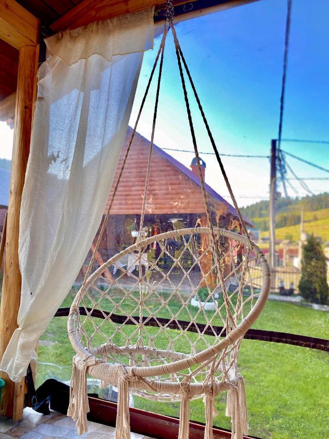 ホテル Cabana Ancuta ブルトプ エクステリア 写真